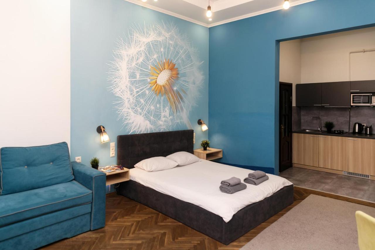 Main Square Apartment Good Stay In The City Center Lviv Extérieur photo